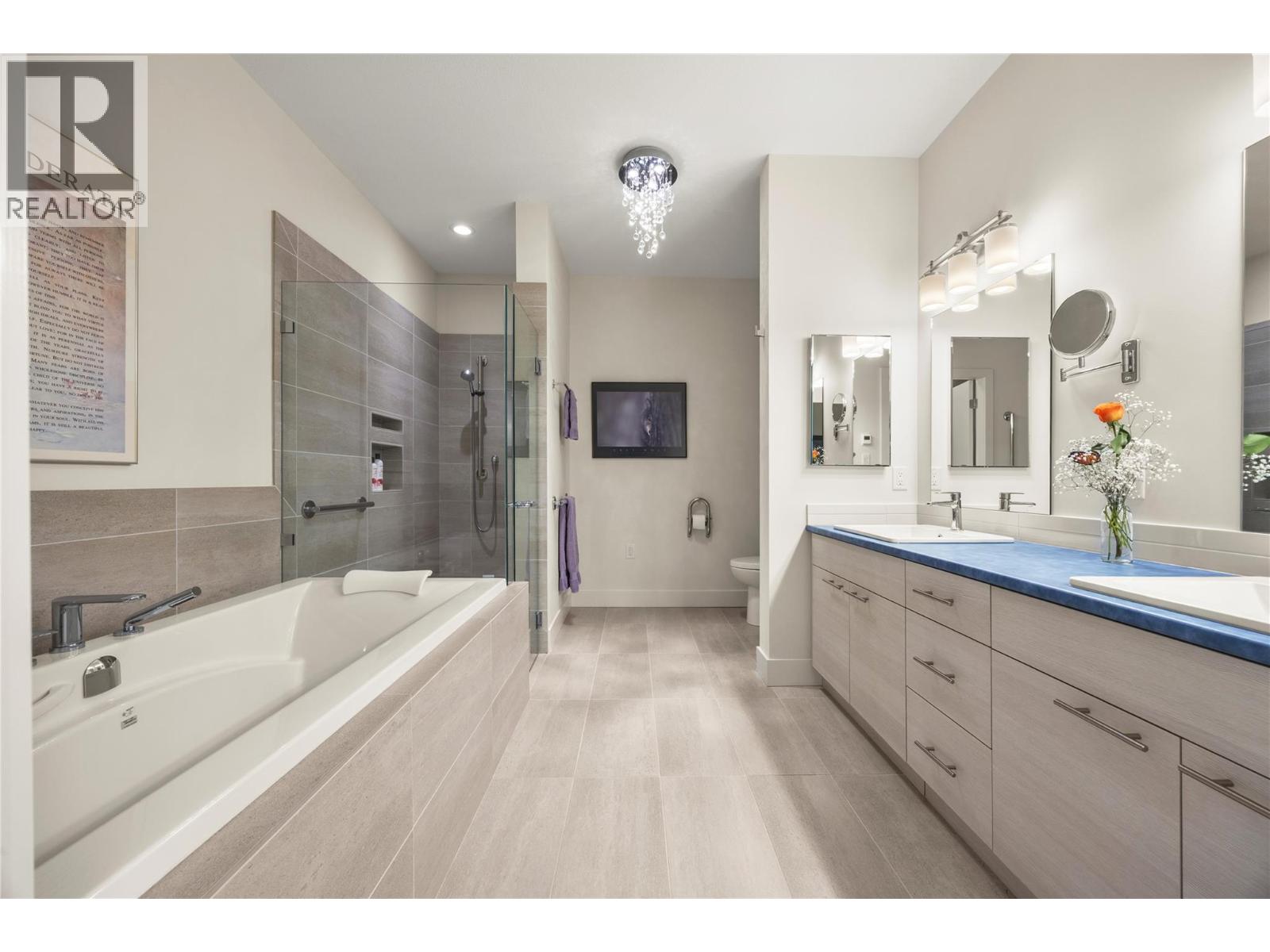 2442 Bella Vista Street - Image 51