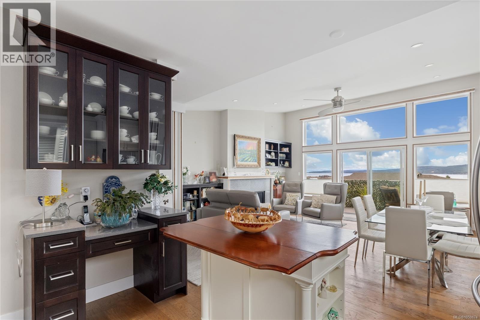 #9 1584 Adelaide St - Image 15