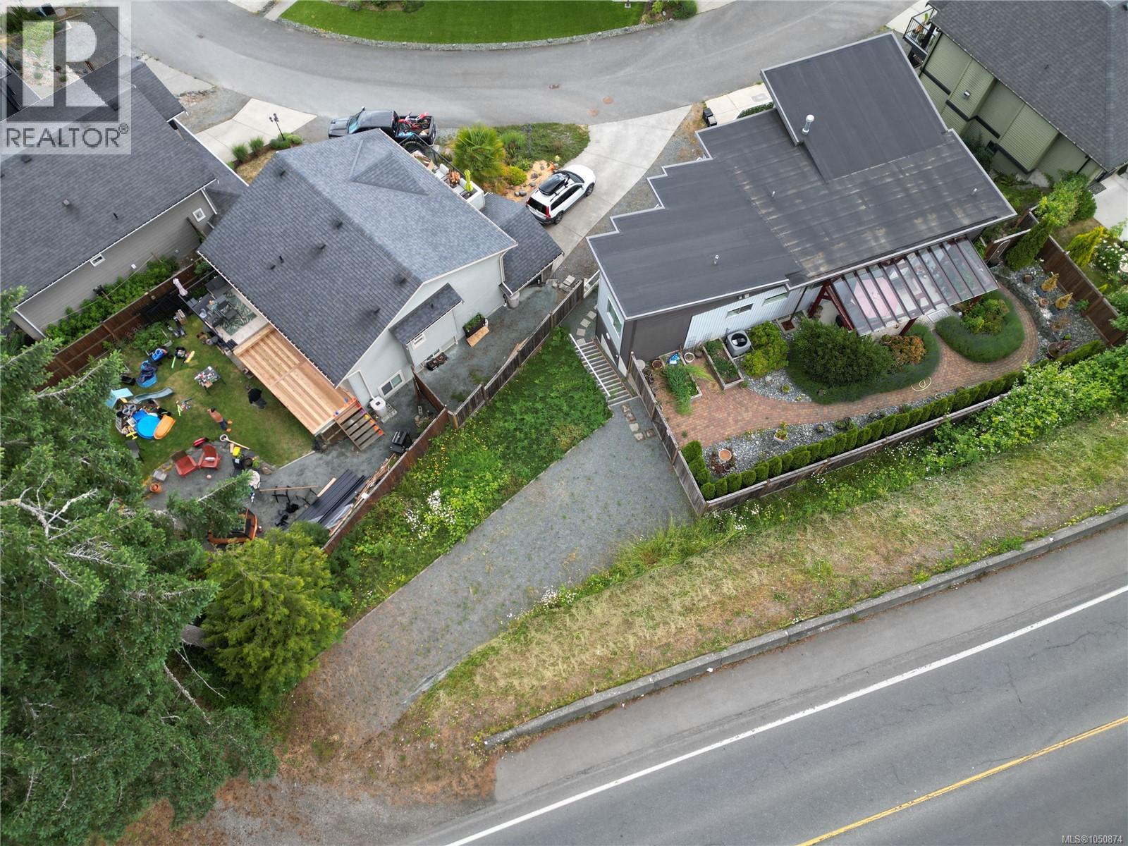 #9 1584 Adelaide St - 49