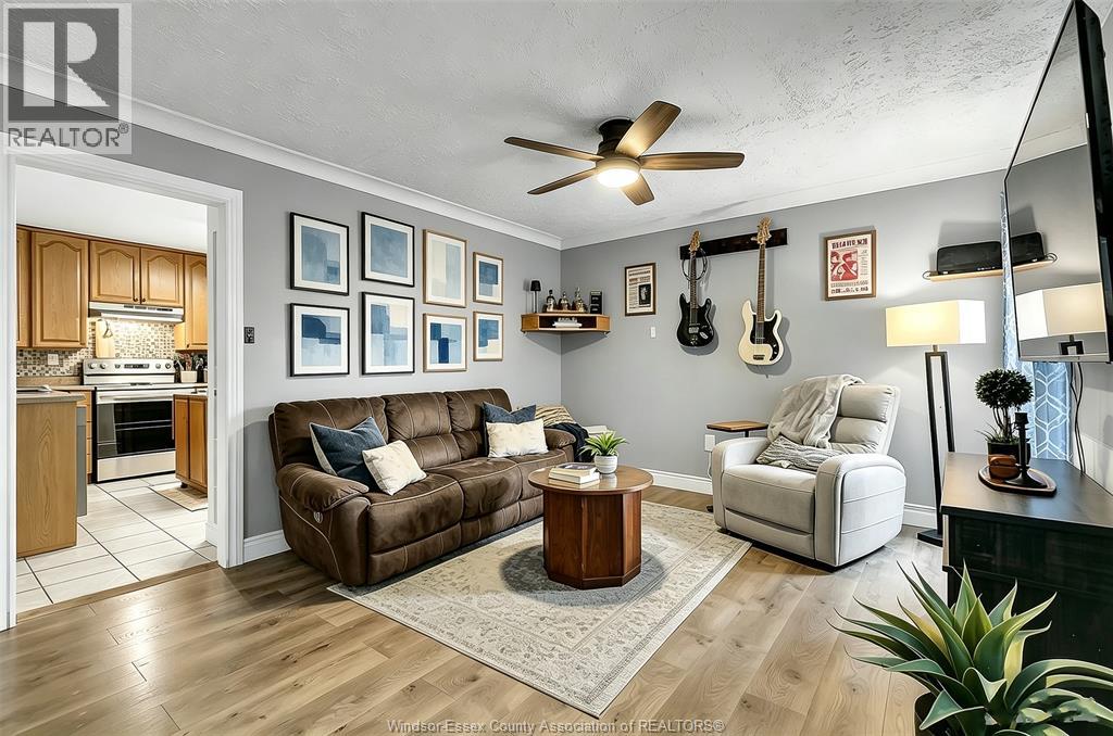 1730 AUBIN ROAD - 4