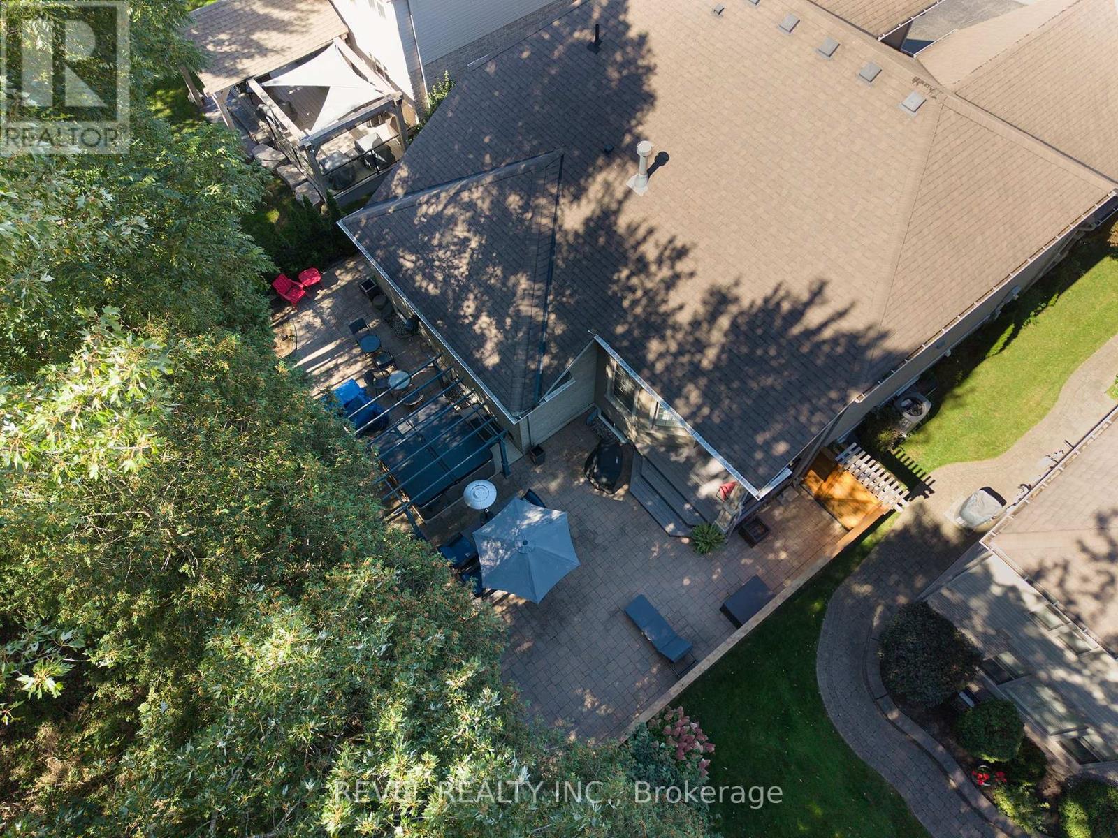 15 FARRUGIE STREET - 32
