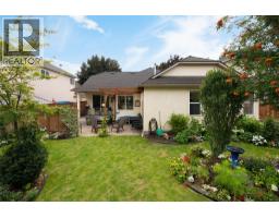 1888 Porthill Drive, Kelowna, BC V1V1R9 Photo 13