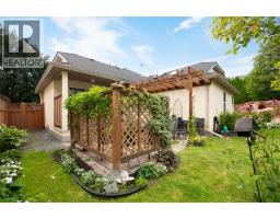 1888 Porthill Drive, Kelowna, BC V1V1R9 Photo 18