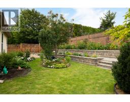 1888 Porthill Drive, Kelowna, BC V1V1R9 Photo 19