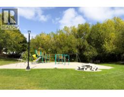1888 Porthill Drive, Kelowna, BC V1V1R9 Photo 35