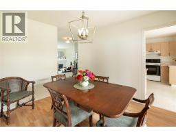Laundry room - 1888 Porthill Drive, Kelowna, BC V1V1R9 Photo 6