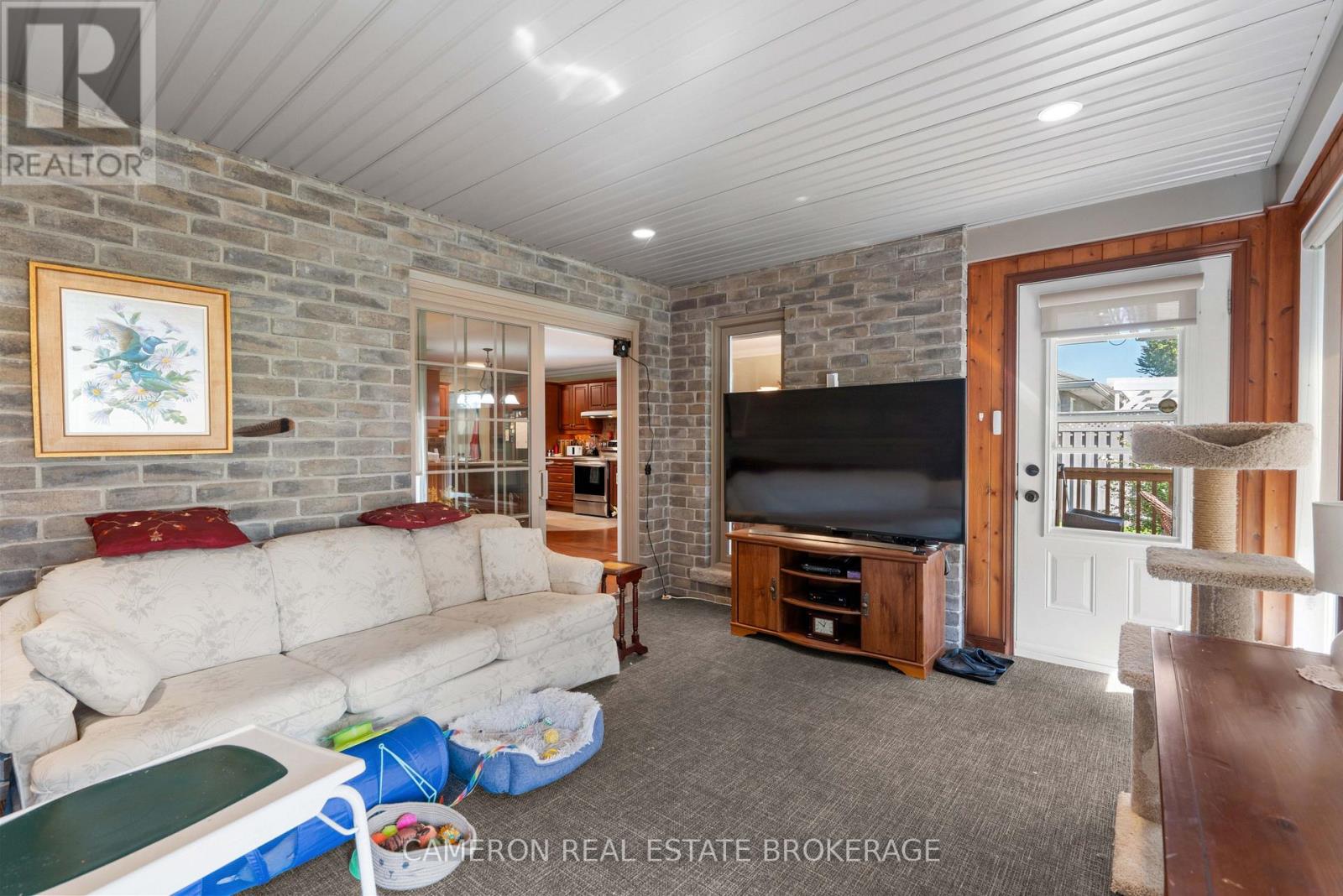 504 JO ANNE CRESCENT - Image 18