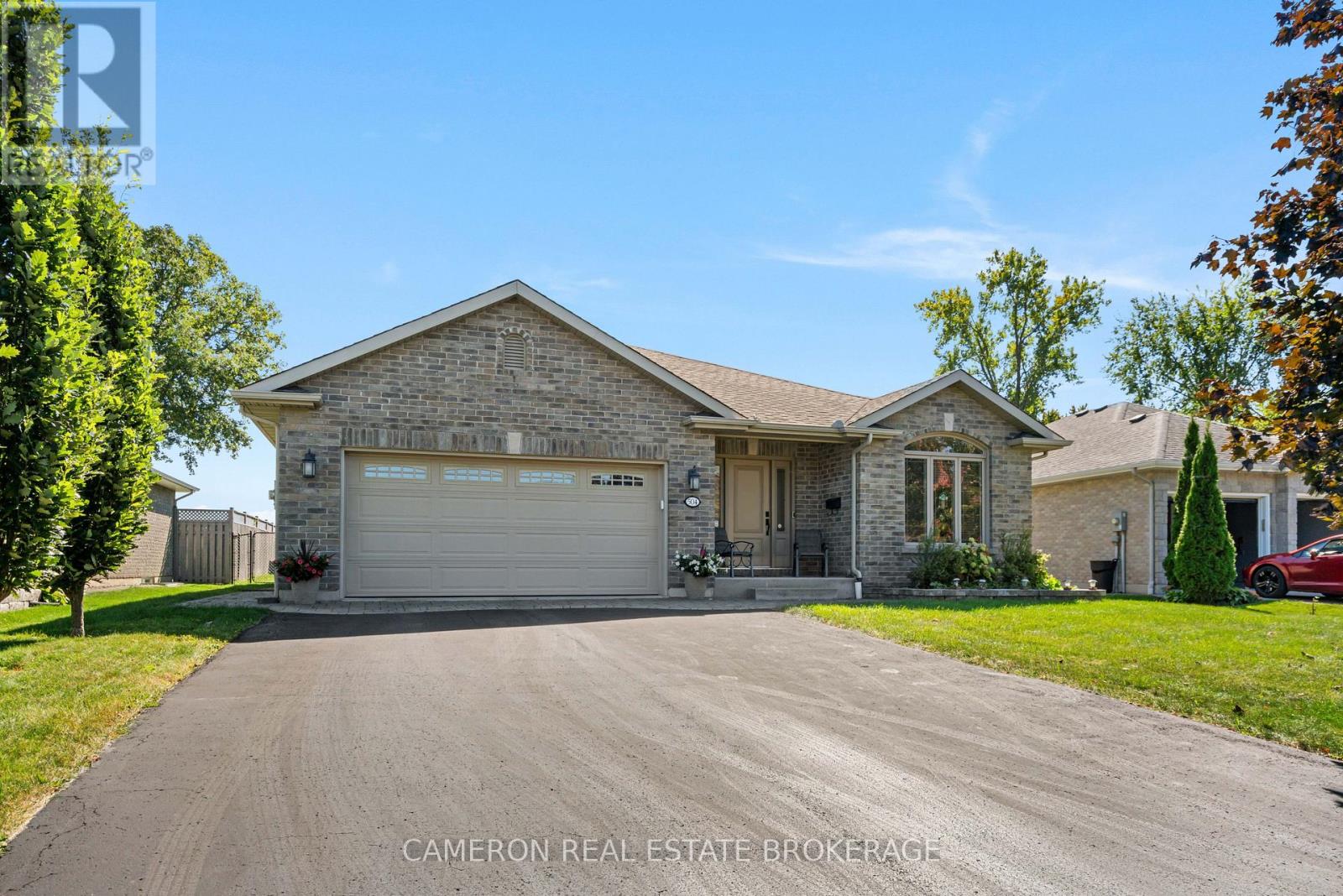 504 JO ANNE CRESCENT - 2