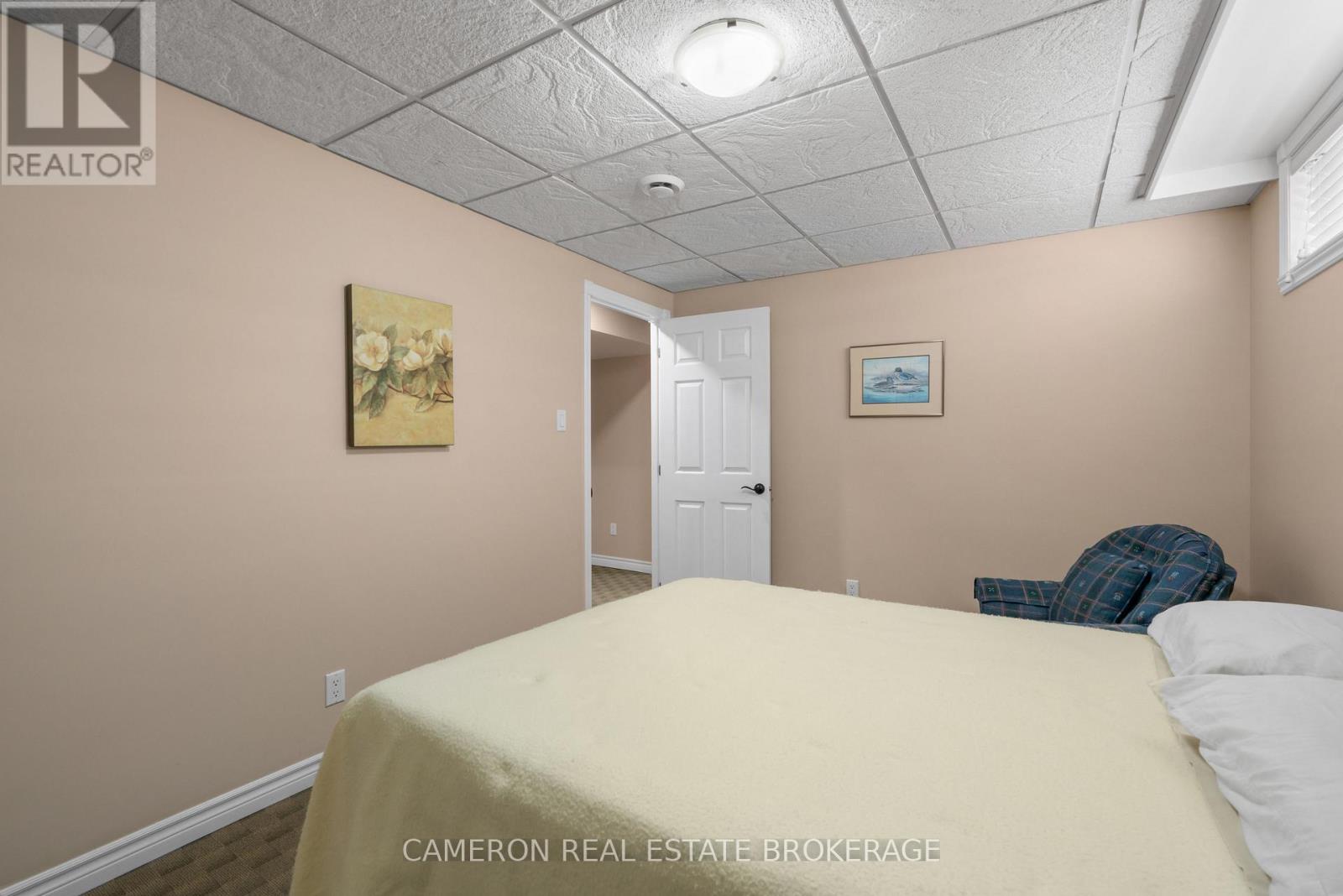 504 JO ANNE CRESCENT - 24