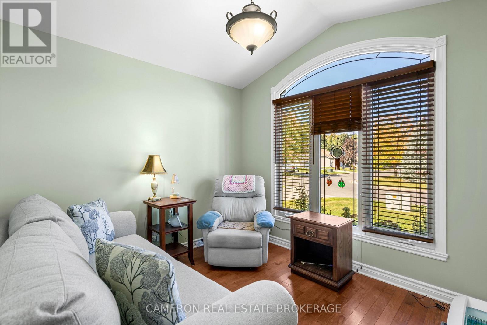 504 JO ANNE CRESCENT - 6