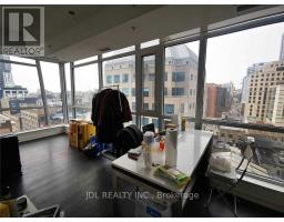 1009 - 199 Richmond Street W, Toronto, ON M5V0H4 Photo 11
