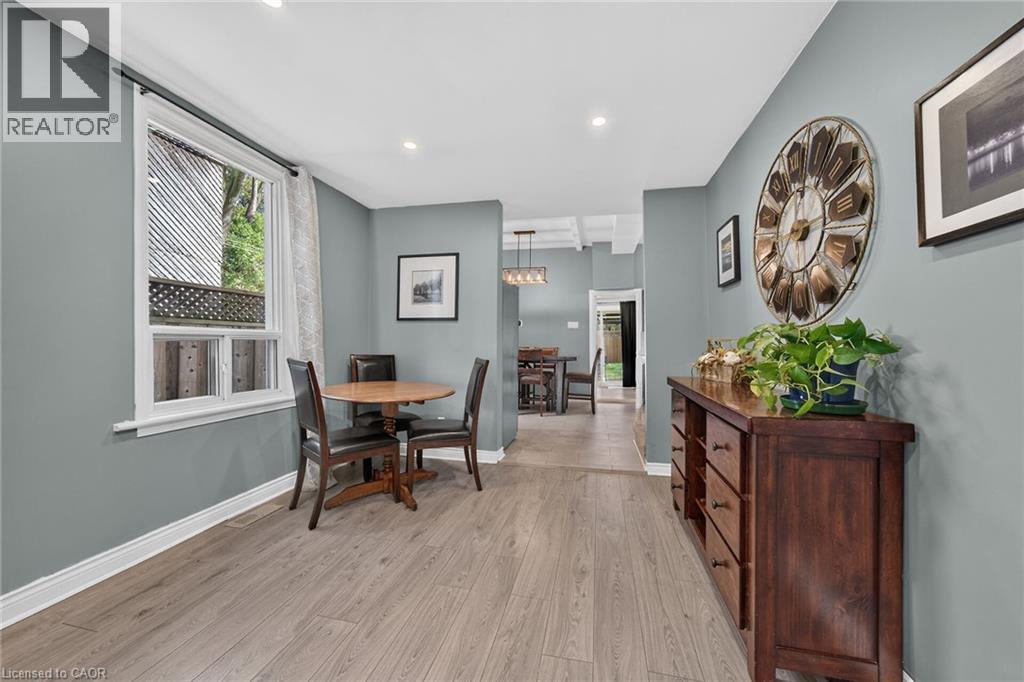 7 EAST 24TH Street, Hamilton — photo 11