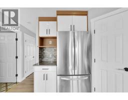4pc Bathroom - 1080 Martindale Boulevard Ne, Calgary, AB T3J4A2 Photo 6
