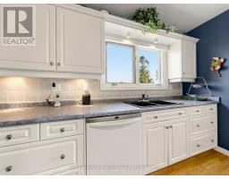 Games room - 12855 Ninth Line, Whitchurch Stouffville, ON L4A7X3 Photo 8