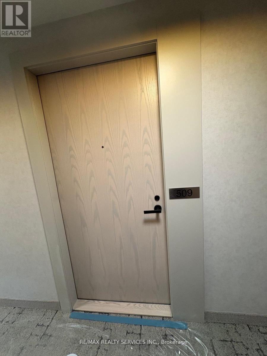 509 - 8 INTERCHANGE WAY, Vaughan (Vaughan Corporate Centre) — photo 2