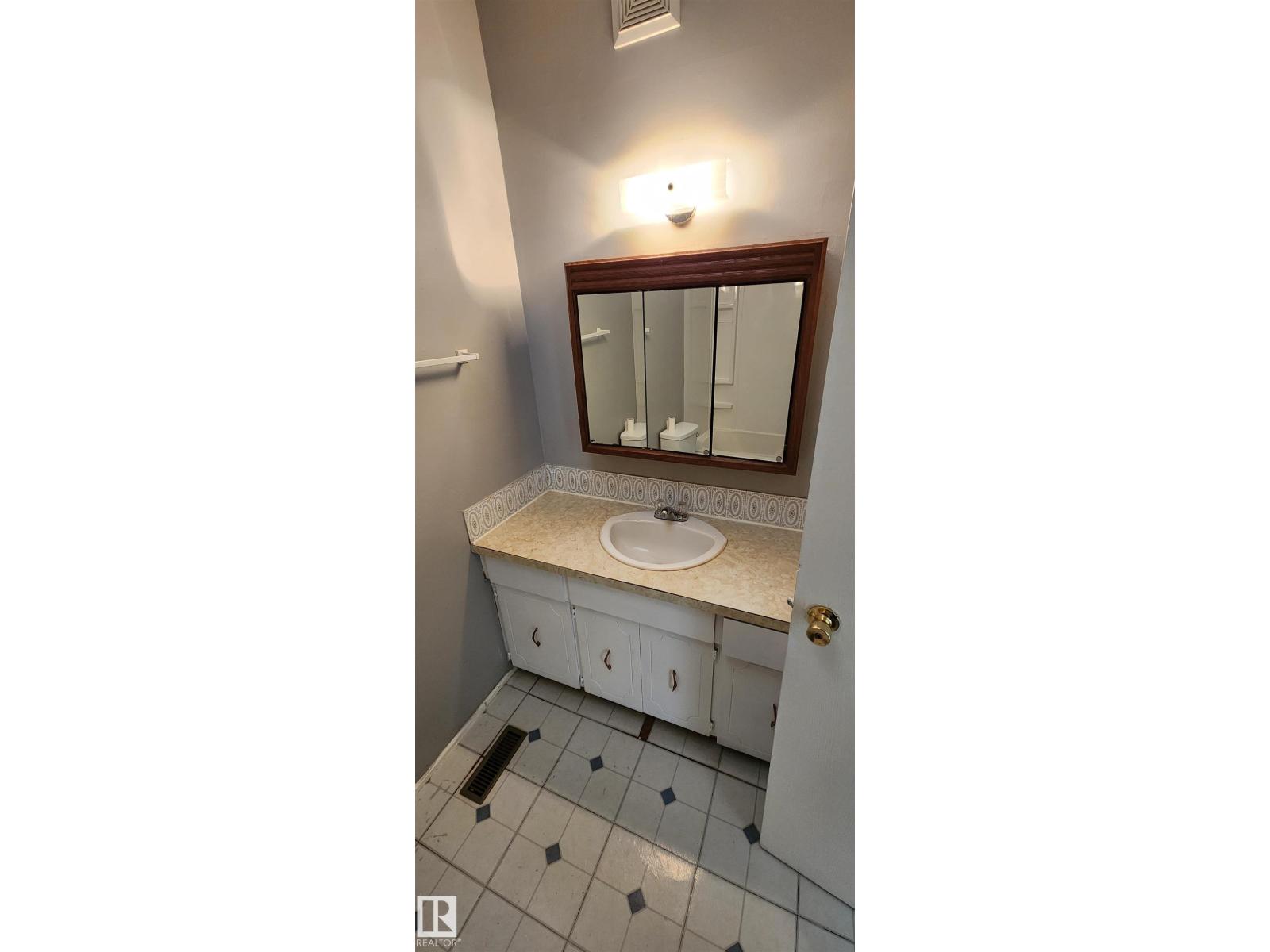 [private address] - Image 6