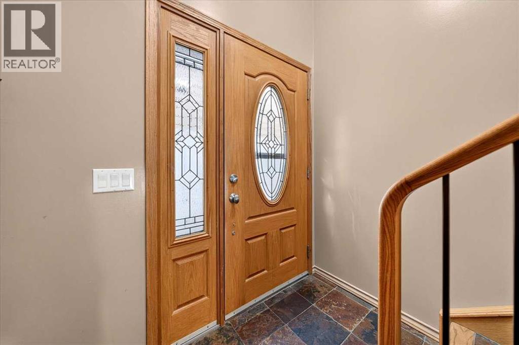 6407 34 Avenue NW - photo 17