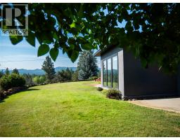 Kitchen - 9767 & 9765 Pighin Road, Cranbrook, BC V1C7C9 Photo 6