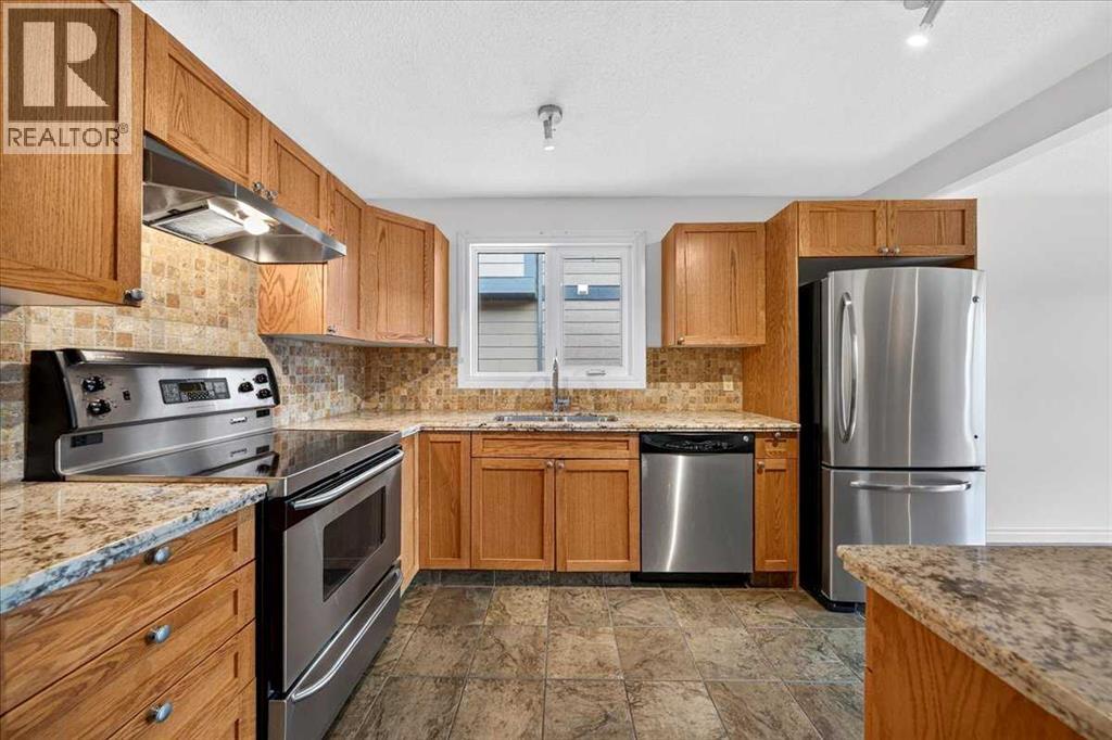 6407 34 Avenue NW - photo 3