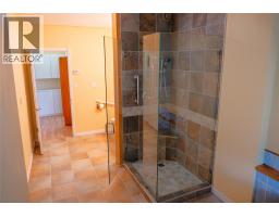 9767 & 9765 Pighin Road, Cranbrook, BC V1C7C9 Photo 18
