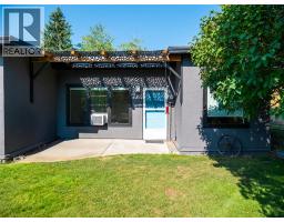 Laundry room - 9767 & 9765 Pighin Road, Cranbrook, BC V1C7C9 Photo 7