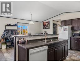 Foyer - 10111 253 Road, Dawson Creek, BC V0C2E0 Photo 11