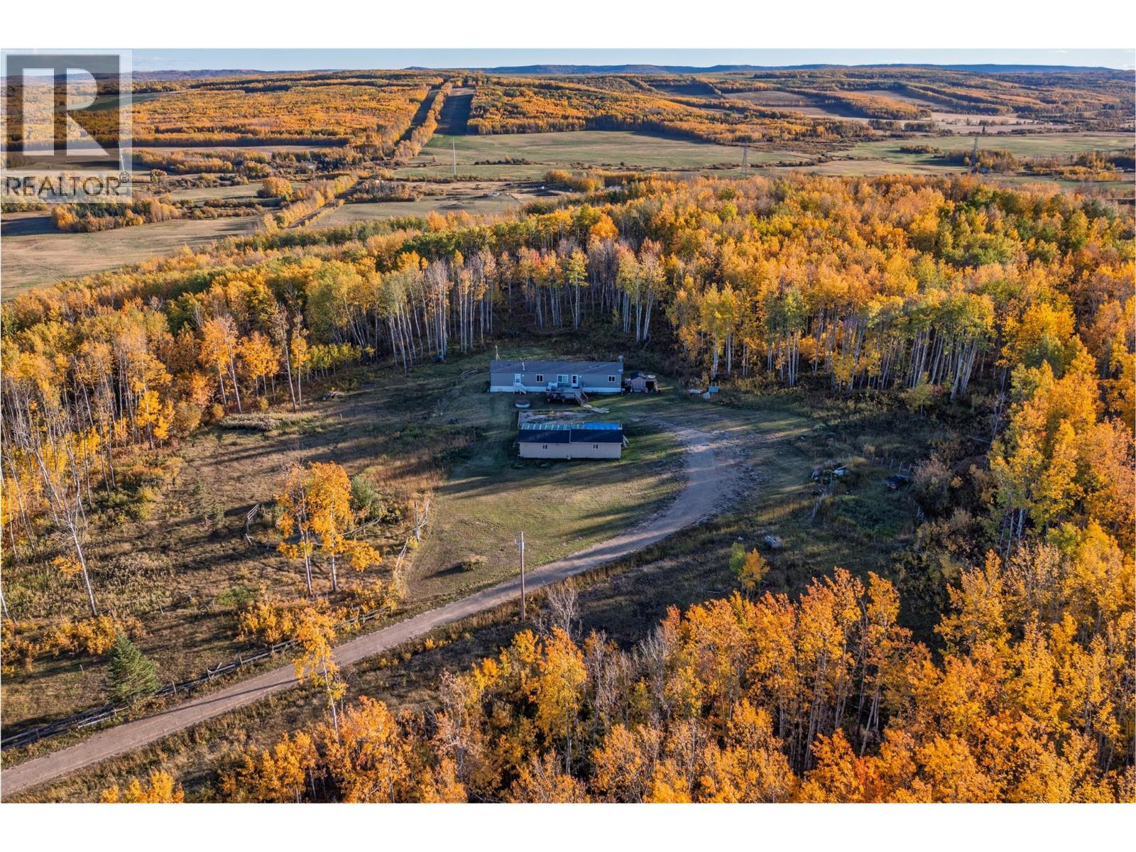 10111 253 Road, Dawson Creek, British Columbia, V0C2E0, Dawson Creek, British Columbia — photo 4 of 5