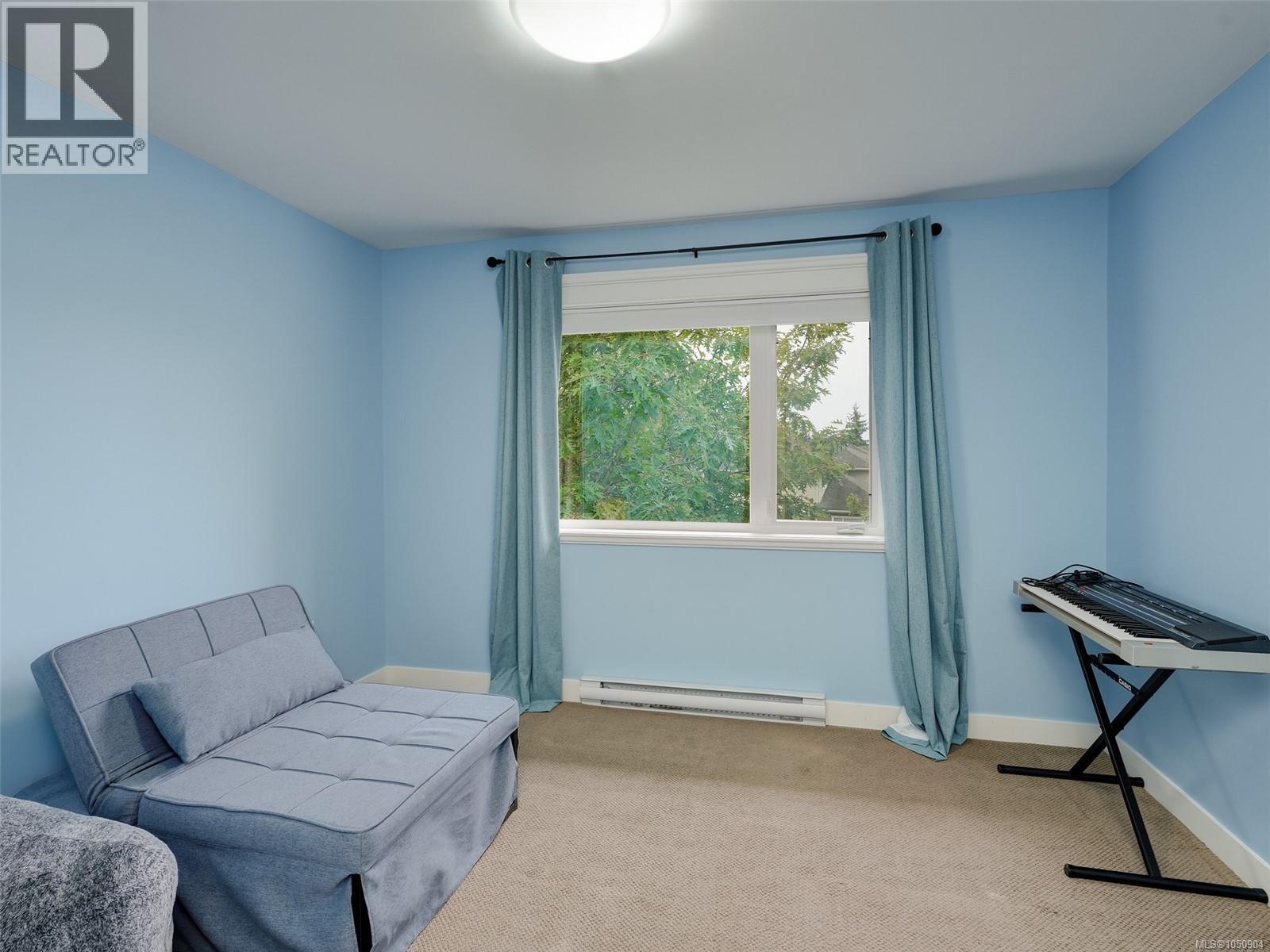 308 537 Heatherdale Lane, Saanich