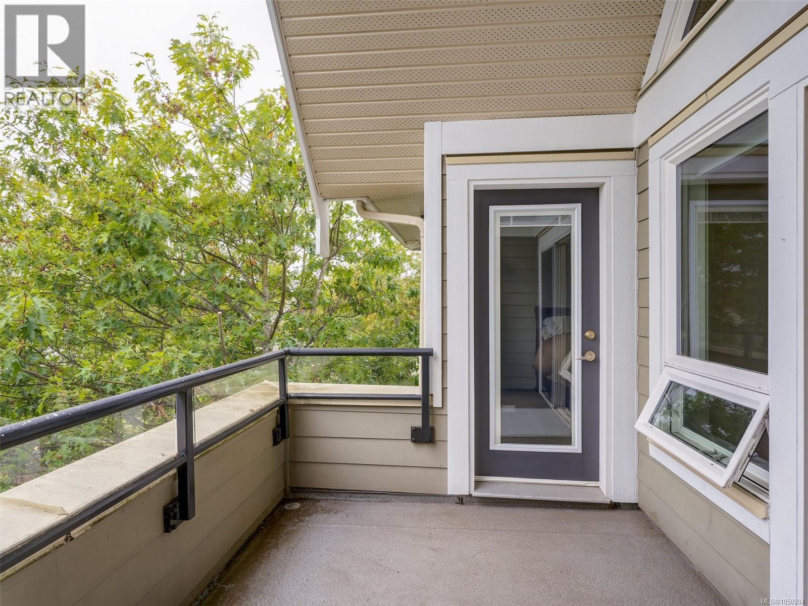 308 537 Heatherdale Lane, Saanich