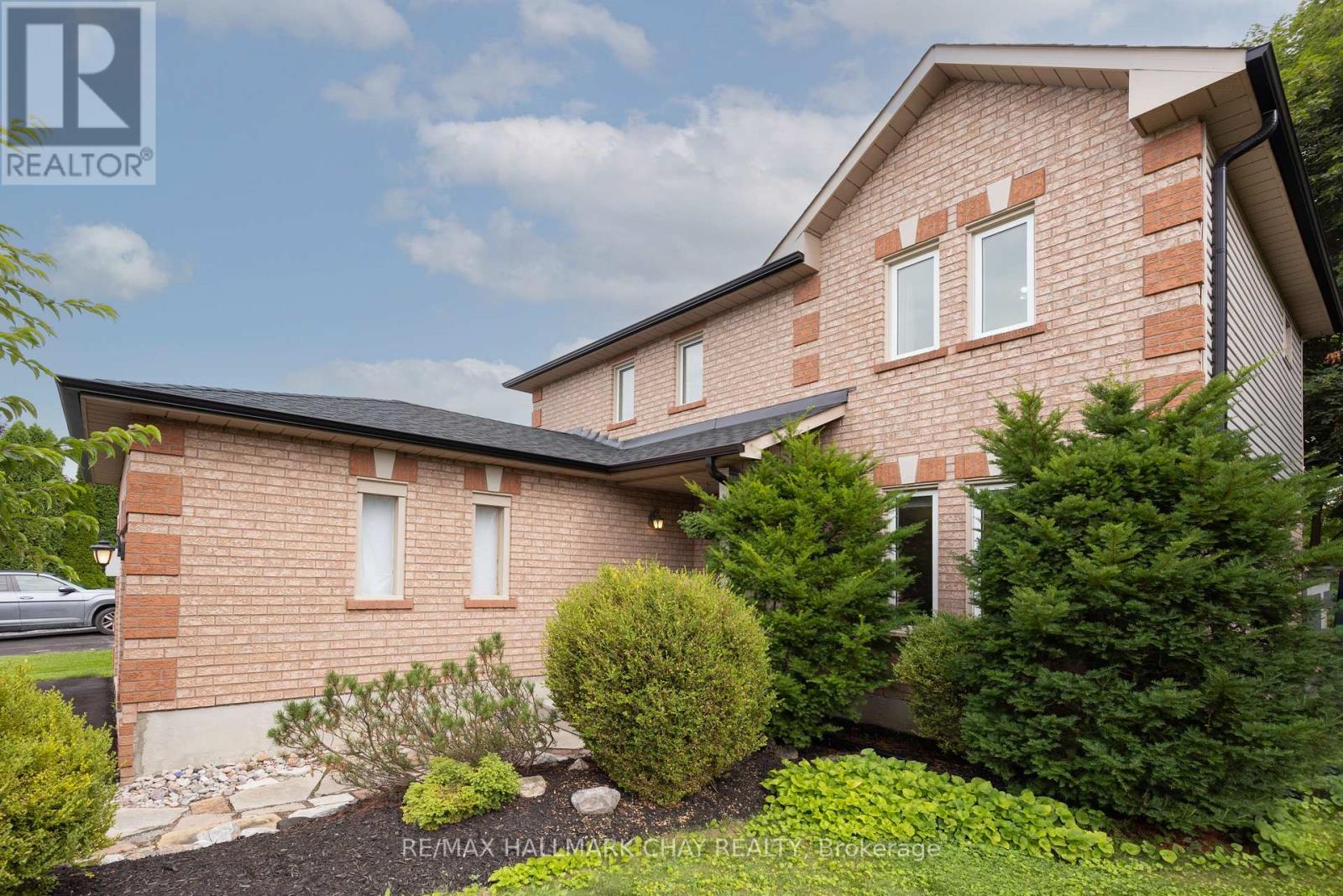 11 DUGDALE AVENUE - 2
