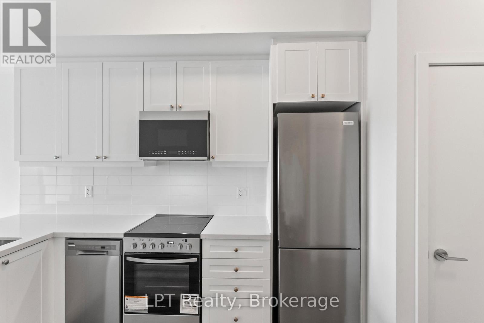 917 - 51 CLARINGTON BOULEVARD, Clarington (Bowmanville) — photo 4
