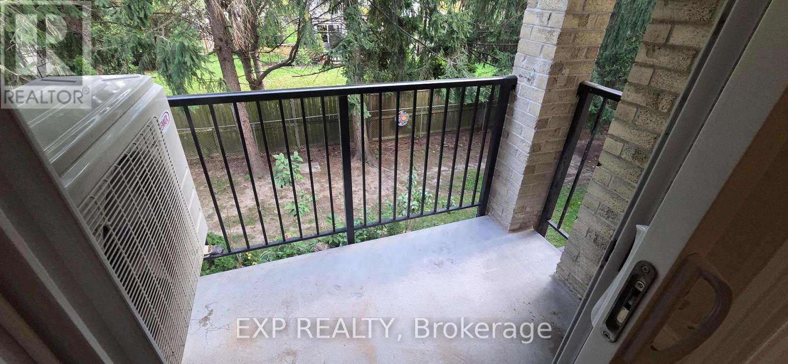 220 - 725 DEVERON CRESCENT, London South (South T) — photo 5