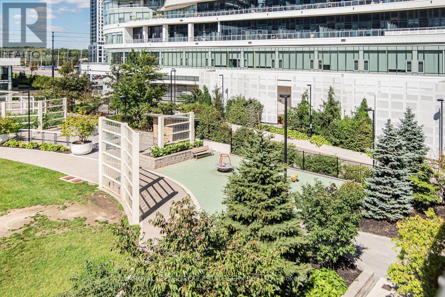 #117 2530 EGLINTON AVENUE W - Image 47