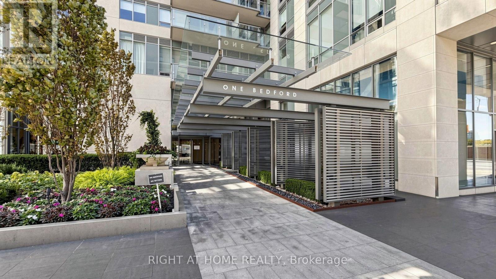 422 - 1 BEDFORD ROAD, Toronto (Annex) — photo 3