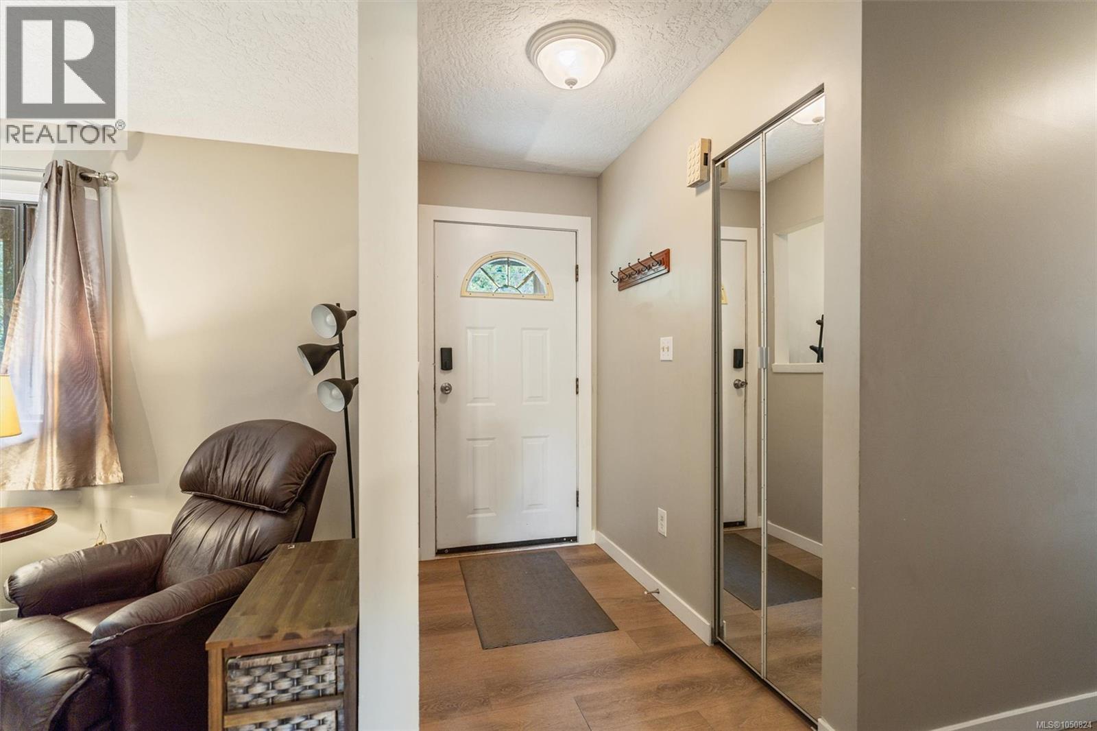 3572 Wishart Rd - 8