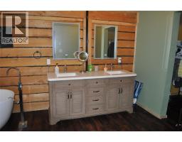3903 Monte Lake Road, Kamloops, BC V0E2N0 Photo 12
