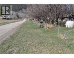 3903 Monte Lake Road, Kamloops, BC V0E2N0 Photo 44