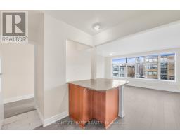 1698a Eglinton Avenue W, Toronto, ON M6E2H5 Photo 8