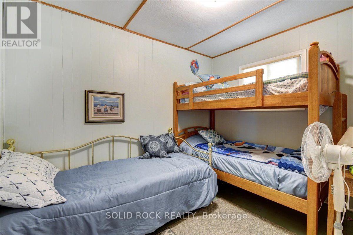 60 PUFF BALL INN ROAD - 18