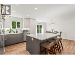 4pc Bathroom - 1907 19 Street, Vernon, BC V1T8E6 Photo 9