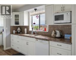 4pc Bathroom - 537 Robin Road, Vernon, BC V1B3B2 Photo 10