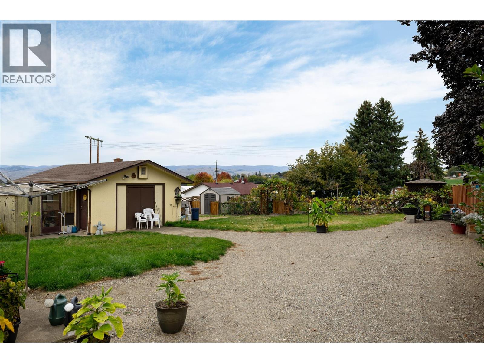 537 Robin Road, Vernon