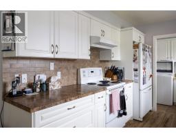 Laundry room - 537 Robin Road, Vernon, BC V1B3B2 Photo 11
