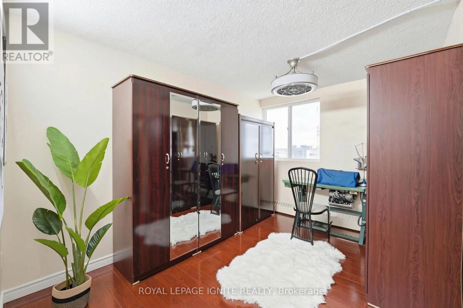 #903 3380 EGLINTON AVENUE - 19