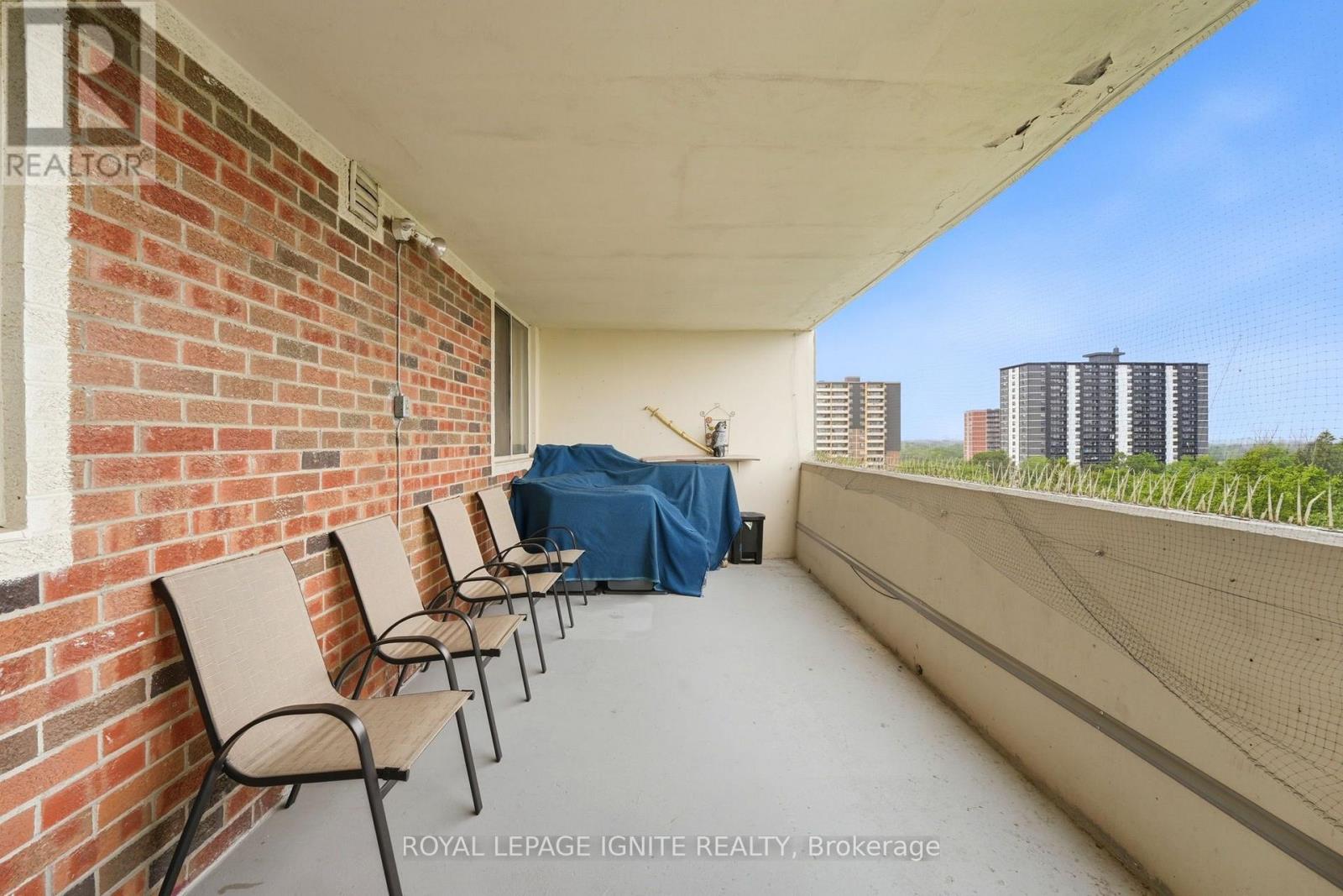 #903 3380 EGLINTON AVENUE - 22