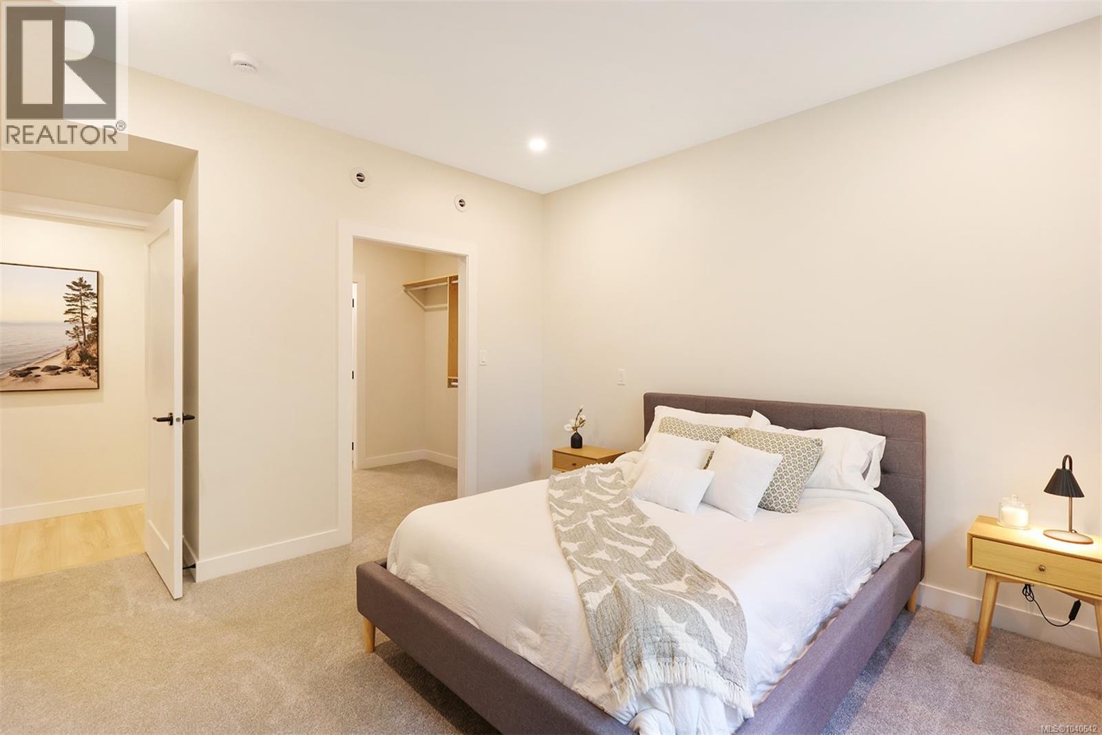 #11 1505 Croation Rd - Image 9