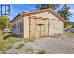 2014 N Mackenzie Avenue, Williams Lake, BC V2G1P3 Photo 20