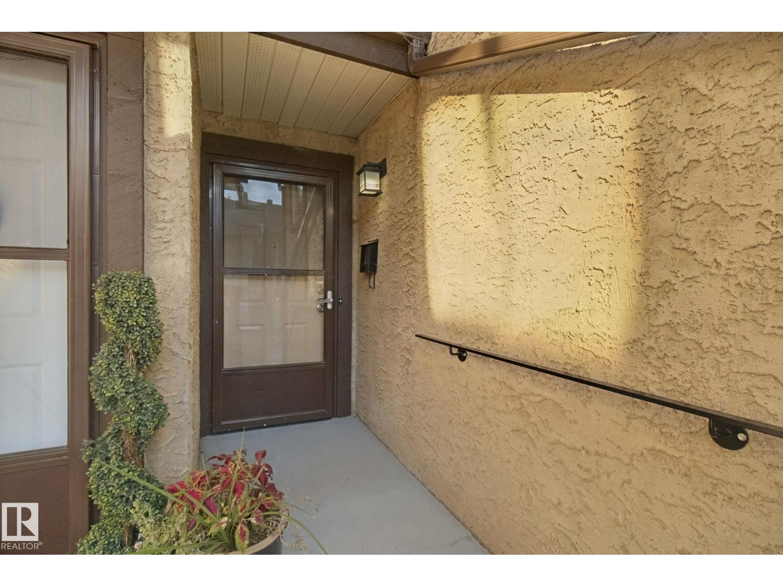 14812 43 AV NW - 2