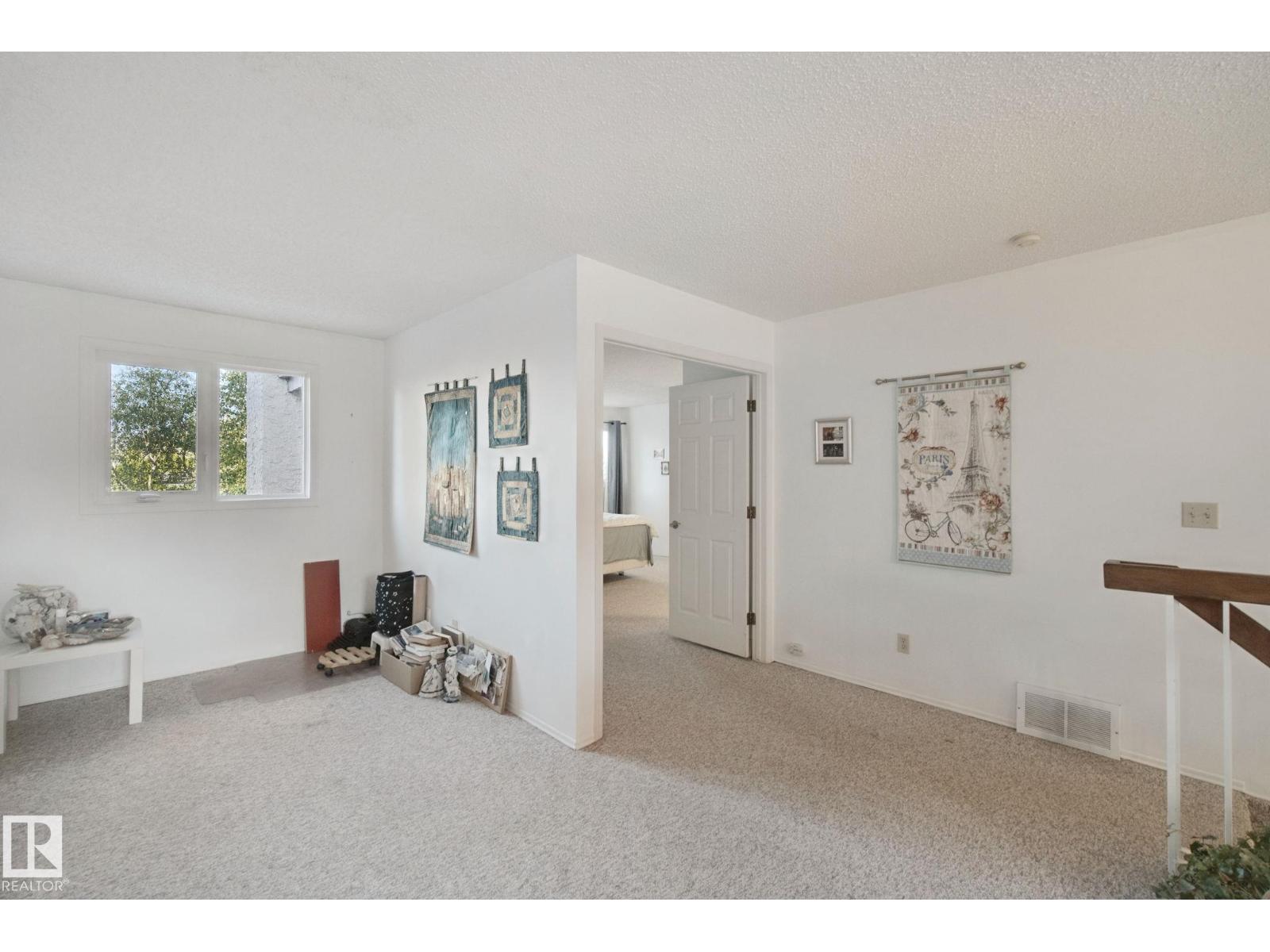 14812 43 AV NW - 23