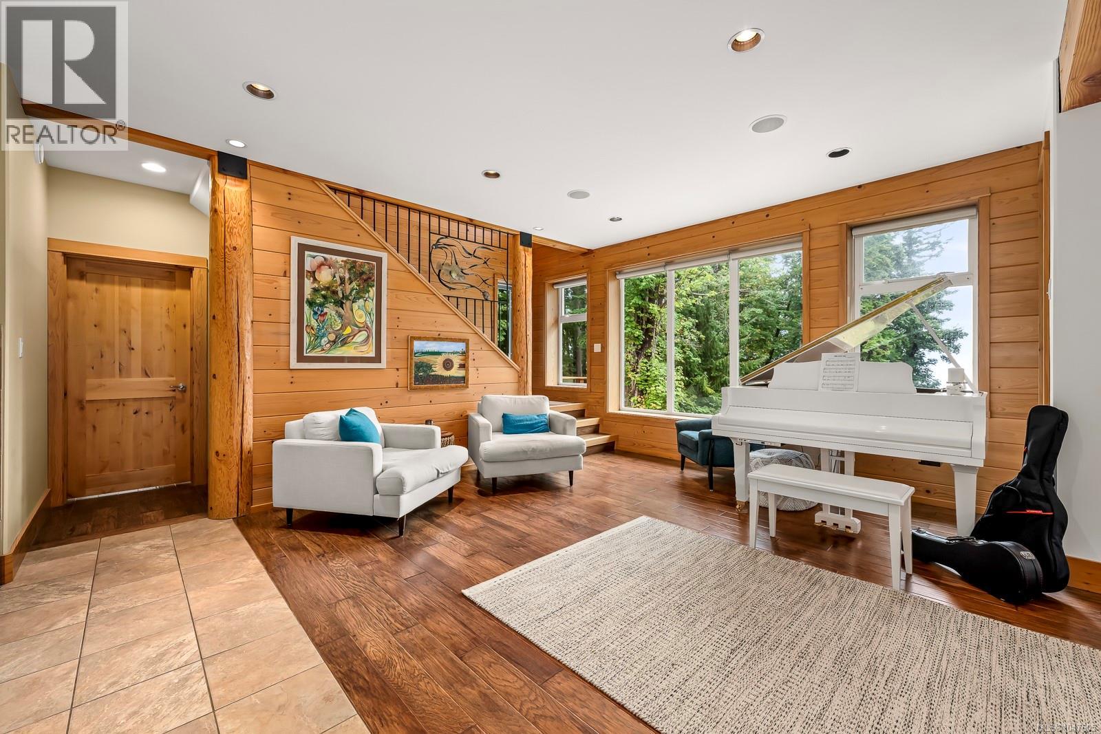 652 Fox Rd - Image 4